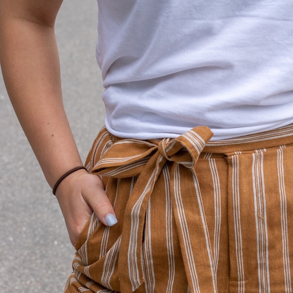 Stripped, high waisted tie bottoms - Picture 3 of 4